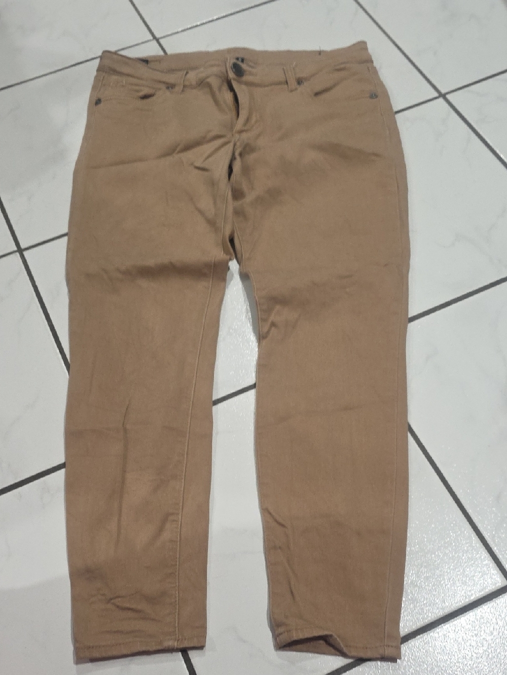 Kut from the Kloth Tan High-Rise Straight Jeans